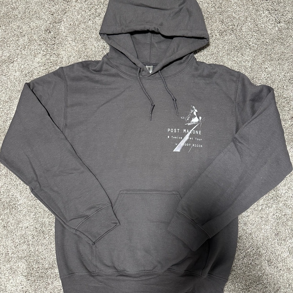 Gildan Grey (Gray) Post Malone Custom Twelve Carat Tour Hoodie Sweatshirt Size S